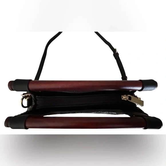 Handbag Republic Black Vegan Woven 2 Way Crossbody/Satchel Removeable Strap - Picture 4 of 9